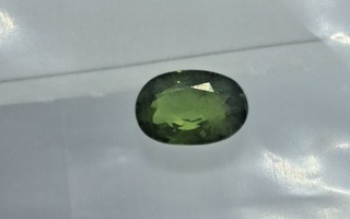 0.72ct Vihreä Safiiri/Sapphire Jalokivi