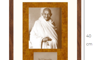 Uusi Mahatma Gandhi taulu kehystetty