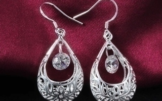 0351 .. Fashion 925 Sterling Silver Crystal .. Korvakorut