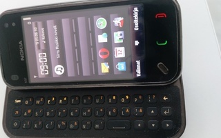Nokia N97 Puhelin