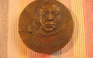Alvar Aalto Finlandia mitali 1974./ Eila Hiltunen -74.