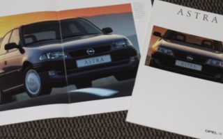 1995 Opel Astra esite - KUIN UUSI - 28 sivua - suom
