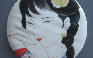 Upea vanha Geisha korurasia, halk. päältä 15 cm.