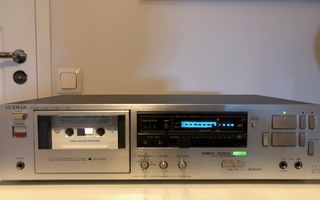 Luxman K-240 -kasettidekki