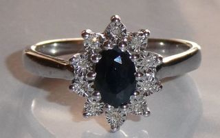 Ruotsalainen 0,60ct sinisafiiri timantti sormus Diana