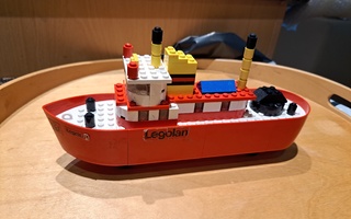 Lego 311 laiva vuodelta 1973