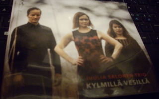 CD : Juulia Salonen Trio : Kylmillä vesillä ( 2018 ) UUSI!