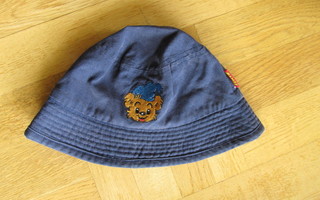 BAMSE by Lindex ihana tummansininen hattu koko 52/54 !