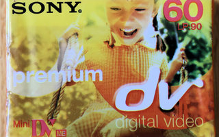Sony MiniDV-kasetti (Premium 60 / LP90), uusi