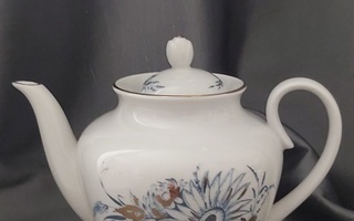 Lomonosov teekannu sininen kukka 1970-1980-luvulta