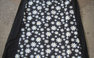 N.T.Y "Päivänkakkara" mekko 152 cm