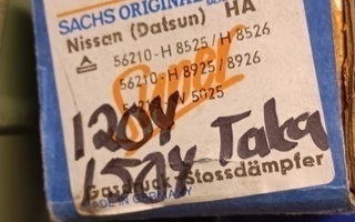 Datsun 120Y/ 150Y sachs takaiskarit UUDET 2kpl saksalaiset