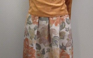 Kimono tyynyllä - UNIIKKI ROOLIASU -