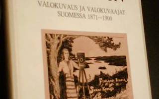 Sven Hirn: Ateljeesta luontoon - valokuvaus Suom.1871-1900..