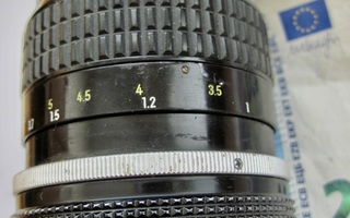 VANHA Objektiivi Nikon Nikkor 85mm 1:2 + Suodatin L37 52mm