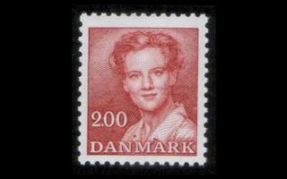 Tanska 754 ** MargretheI 2,00 kr punainen (1982)