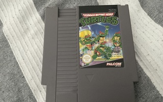 NES 8-bit Turtles peli