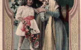 ÄITI / Äiti ja arkulla seisova pikkutyttö. 1900-l.