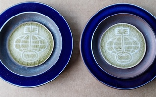 SYP / PYP Arabia pienet lautaset. Halkaisija n. 10,5 cm
