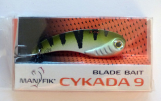 MANYFIK BLADE BAIT 55mm, 9g Väri: CM01 Perch