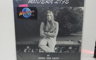 JAAKKO EINO KALEVI - MODERN LIFE M-/EX+ SUOMI 2010 2LP