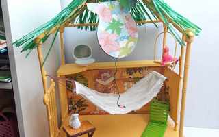 Vintage Barbie Tropical Hut