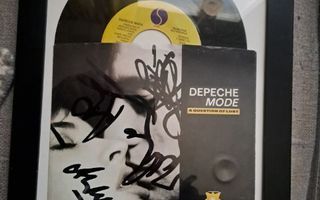 DEPECHE MODE sinkku nimmareilla kehystettynä