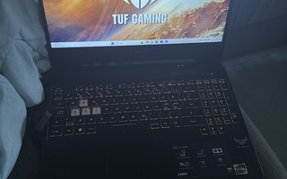 Asus Tuf Pelikannettava