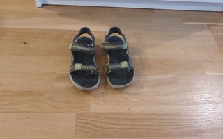 Timberland sandaalit, koko 30