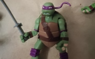 Turtles hahmo n.15 cm 2000  violetti huivi Donatello