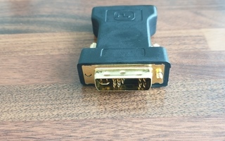 DVI/VGA adapteri