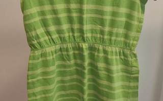 128 (134) cm Villervalla retro -tyylinen kesämekko vihreä