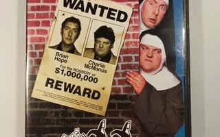 (SL) DVD) Nuns on the Run (1990)