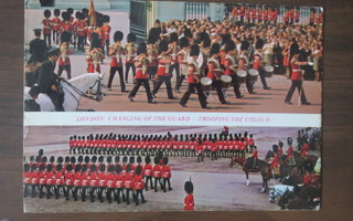 Buckingham Palace Vahdinvaihto 1970-luku militariakortti