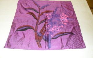 Huivi 44,5 x 43cm Thai Silk 100%