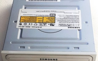 Samsung SW-224 RW-CD asema 24x10x40 IDE