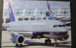 Iso kuva United Airlanes AIRBUS A320!(N302)