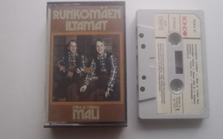MIKA JA TURKKA MALI - RUNKOMÄEN ILTAMAT c-kasetti