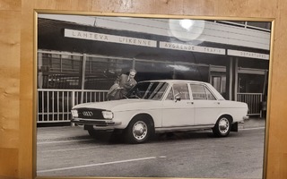 Audi 100 C1 mainoskuva 60/70 luvunvaihde