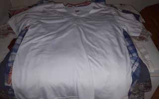 Toppi / t-paita : valkoinen paita koko L