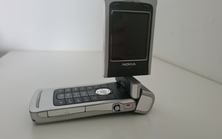 Nokia N90 (ei käynnisty)