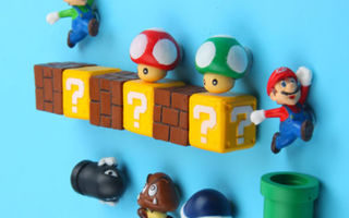 Super Mario kysymysmerkki -jääkaappimagneetti