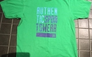 SOC vihreä t-paita koko XL