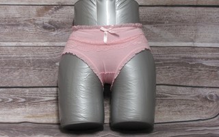 Seksikkäät naisten alushousut 19. Koko S. Vaaleanpunaiset.