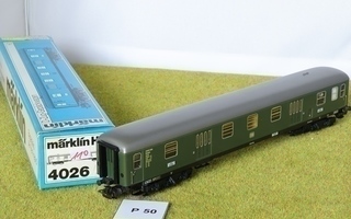 #P50 KÄYTTÄMÄTÖN Märklin 4026 matkatavaravaunu