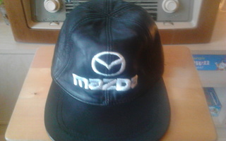 Mazda - Musta nahkainen lippalakki - uusi !!