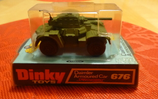 Dinky 676 daimler armoured car
