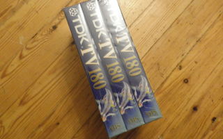 3 pack. TDK vhs