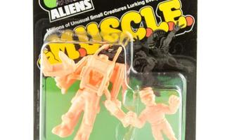 ALIENS M.U.S.C.L.E. WAVE 1 (34593)	(55 847)	2 figure, n.4-6