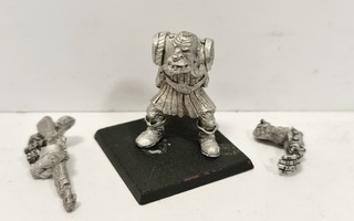 WH40K - Rogue Trader Imperial Guard Ogryn figuuri [S8]